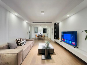 Eastern Hub - Bund Branch New west door 2 bedrooms big house